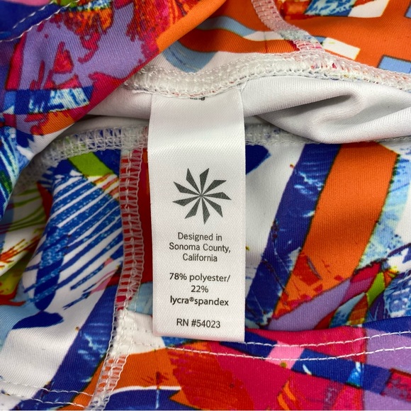 Athleta White Patterned Capri Leggings - Picture 7 of 8